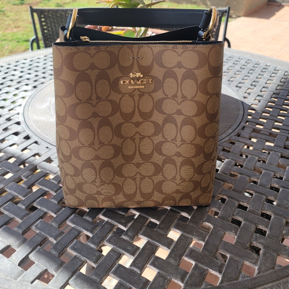 Coach Signature Bucket Bag